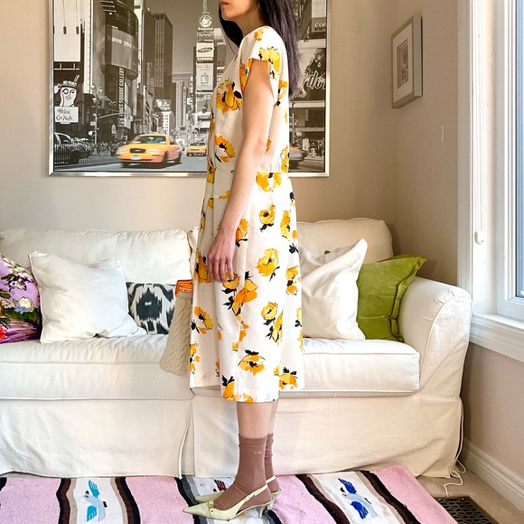 Vintage floral print midi dress with faux wrap top - Picture 5 of 16